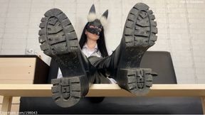 Dirty knee boots licking and slave's palms trampling