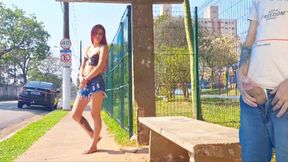 Estudante sendo fodida por estranho em p�blico dentro transporte p�blico!
