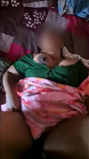Sexy Amateur Indian Wife in Green Blouse Missionary Fuck & Doggy Style Pussy Creampie