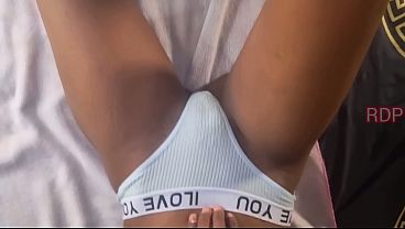 Huge cum load on the wet dripping pussy