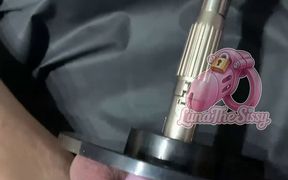 Sissy Plaps Her Balls with a High Speed Sex Machine