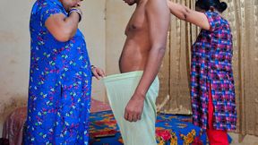 Desi stepsister is surprised to see my dick. I want to fuck her. Bengali Sex
