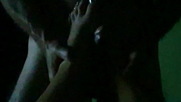 Tesão a flor da pele com muita sensualidade podolatria footjob blowjob e final feliz para os dois ele gozou nos meus pezinhos e eu gozei na ponta da língua desse gostoso safado que me le