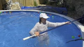 onesie wetlook in the pool