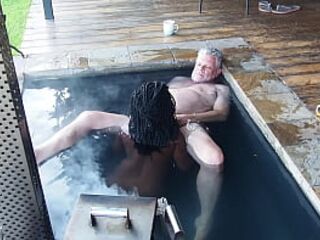 "Steam, Sun & Serenity" Black Secretary bangs her boss in the hottub