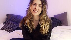 Gia G (ersties) - Sarahs First Anal (gias Application)