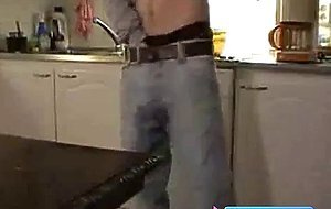sagger boy cumming in the table