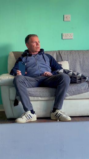 Risky Barber Shop Cum Rubbing to Orgasm with People Nearby