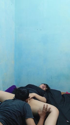 Girl spit bpul Nayak ulpa in gasoline na   Clip 1