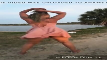 ebony twerking; Her mega folder, 344 videos =  https://rentry.co/rhh8qnvc