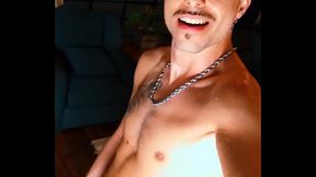 Bati uma, gozei gostoso e tomei meu pr&oacute_prio leite!