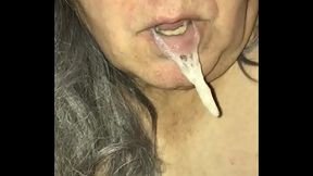 Mature Tranny Cum In Mouth Cum Bubbles
