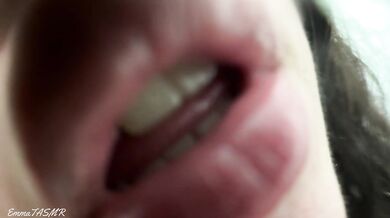 Lens licking ASMR vixen turns kink into solo girl climax