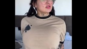 latina pah suelen com peitos gigantes balan&ccedil_ando
