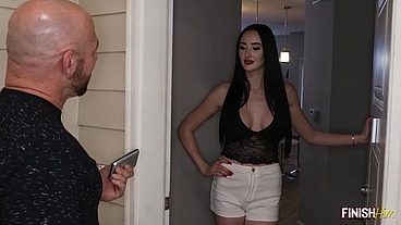 Violet Pays a Stranger's Reward Straight From Her Tight Wet Pussy