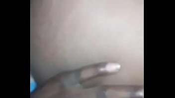 Esposa gordinha sentou no pau gemendo de tes&atilde_o