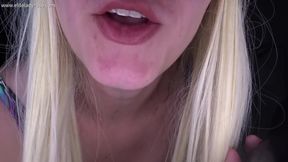 Wet pussy sounds make for great ASMR triggers