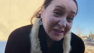 Sex with a stranger in a fur coat, after an hour of dating on the street