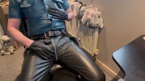 Leather gloved daddy stoking watching porn