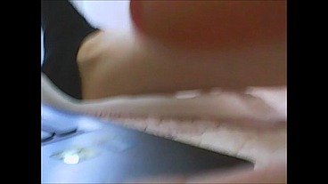 Lovenia shows you her wet vagina up close