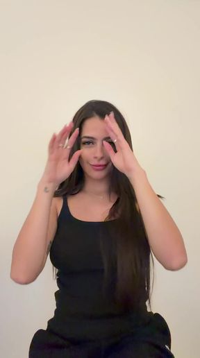 Cute teen exposes her onlyfans content