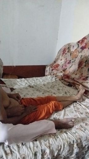 Desi Pakistani First time stepcousin ki chudai