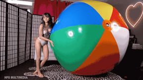 Josie Jo: 6 Foot Giant Beach Ball Pop and Deflate - MP4 sd