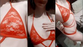 deesse fini par te rejoindre au lit en sous-vetements rougevideo de 2 min. ...