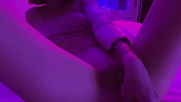 You lube me up and stick a huge dildo inside me under the neon moonlight - Arina Fox