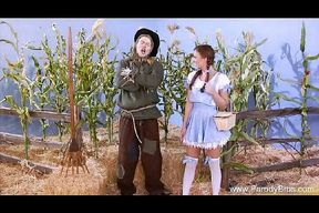 Dorothy get her pussy slammed by scarecrow