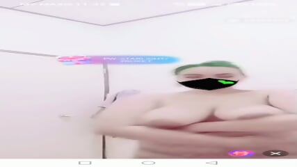 43368302 Baby Arab Mango Live