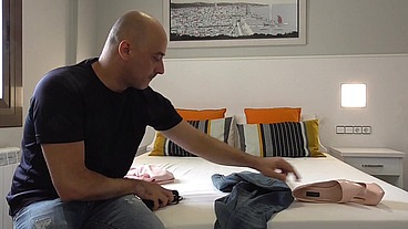 Sex and cumshot with the amazing footjob of my hot guest