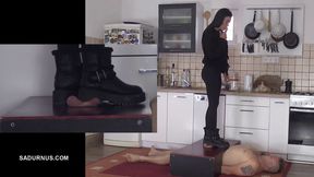 Mistress Natasa's smoke break at the slave's happy finish PP A wmv