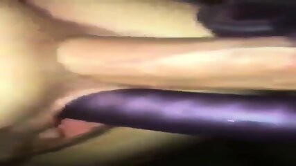 Casada fazendo Dupla penetra&ccedil;&atilde;o com vibrador