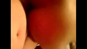 Morena deliciosa cavalgando no pau do gordinho