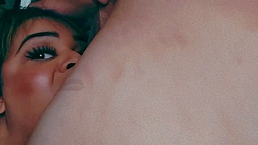 BlowjobqueenTs - novinho fez 18 anos e ganhou presente da prima travesti ... muito cuzinho