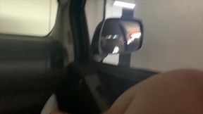 dando uma volta no carrao caro do velho