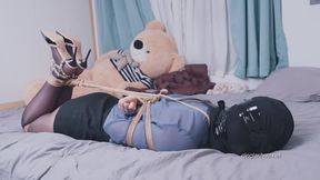Miss Lan: Being tied up for an extremely long time
