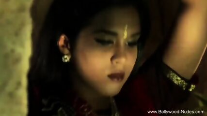 Sensual Moves From Romantic Indian Babe Expressing Her Love