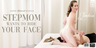 I'm having a facesitting fetish afternoon with my hot stepmom Lindora and I love it!