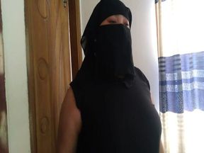 Burka Aur Hijab Arab Hot Muslim Padose Bade Gand Aur Bade Stan Vale Chache Ko Tapa Thap Choda Jab Uski Kamuk
