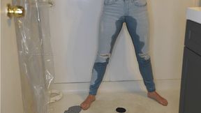 Pee Pants-Jeans Wetting 11 HD WMV (1920x1080)