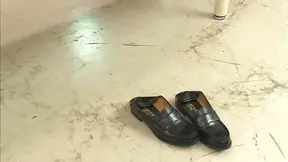 Blonde Asian babe Arisa Takimoto finger fucks and gets a warm facial 2