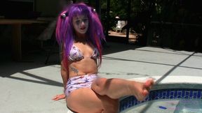 Clown Feet by the Pool wmv