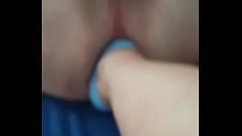 Jugando con su pie en mi culo