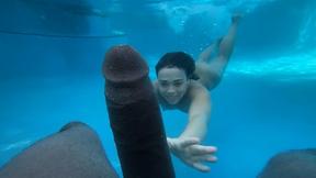 ”Underwater Sex Amateur Teen Crushed By big black dick Big Black Prick”