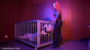 Feet whipping _Mistress Lunatika