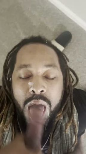 Tasting sexxy ass TsStarr pretty cock and nutt