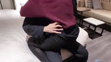 Married woman having sex with a young man at Tokyo Station.　POV Hentai Asian