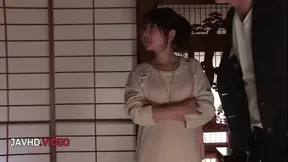 Mature housewife Miu Suzuha gives a deepthroat blowjob to her younger lover.